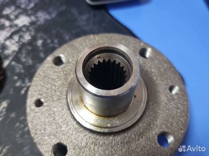 Ступица передняя Largus, Logan