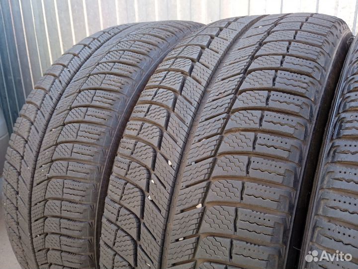 Michelin X-Ice 3 235/50 R18