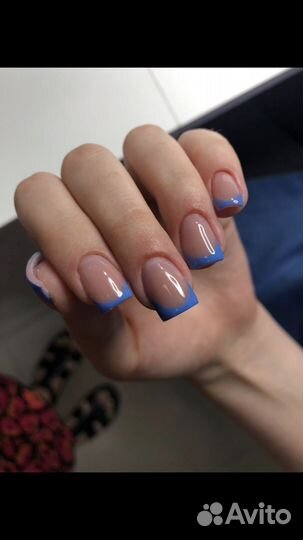Модель на маникюр с покрытием гель лак