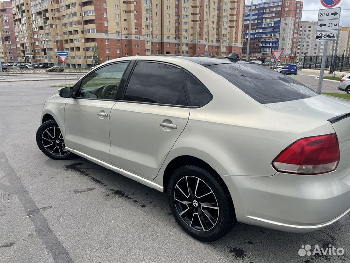 Volkswagen Polo 1.6 МТ, 2013, 250 000 км