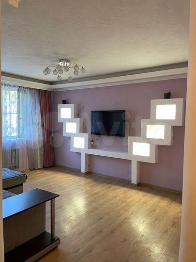 2-к. квартира, 53 м², 3/5 эт.