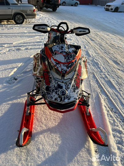 Снегоход BRP ski-doo summit expert 850 e-tec