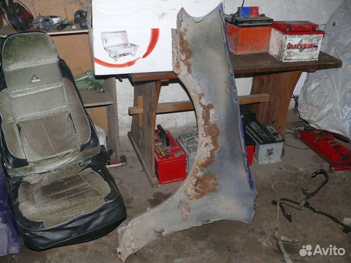 Крылья Ford Mondeo 2 1998 г с дефектами