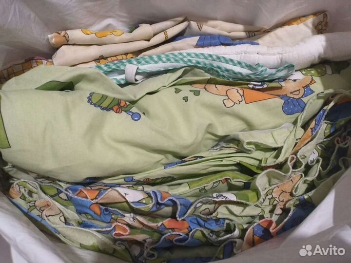 Набор в детскую кроватку