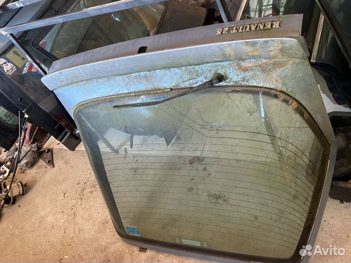 Renault 25 крышка багажника