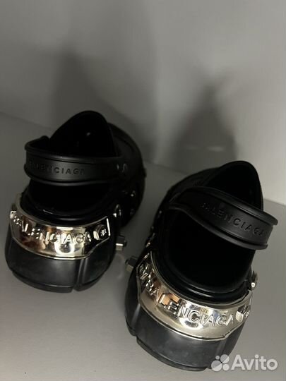 Ботинки женские