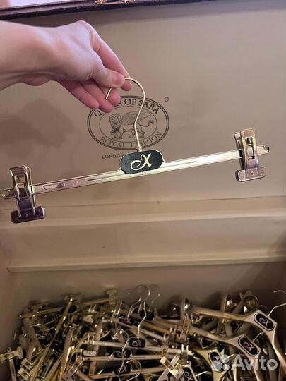 Именные вешалки