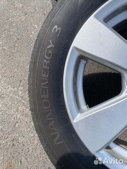 Toyo NanoEnergy 3 215/60 R16