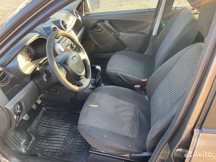 LADA Granta 1.6 МТ, 2016, 100 000 км