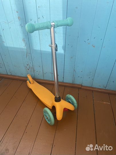 Самокат детский трехколесный новый