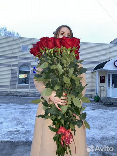 Красная роза метровая Доставка цветов и букетов