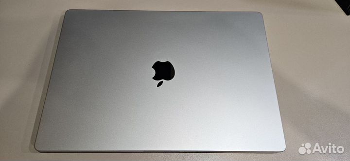 Apple MacBook Pro M1 Pro 2021 16 Silver