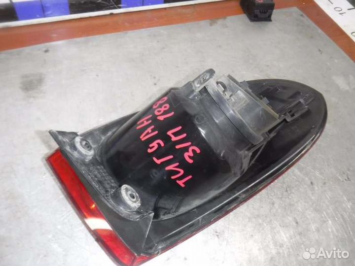 Фонарь задний правый Volkswagen Tiguan cava 2009