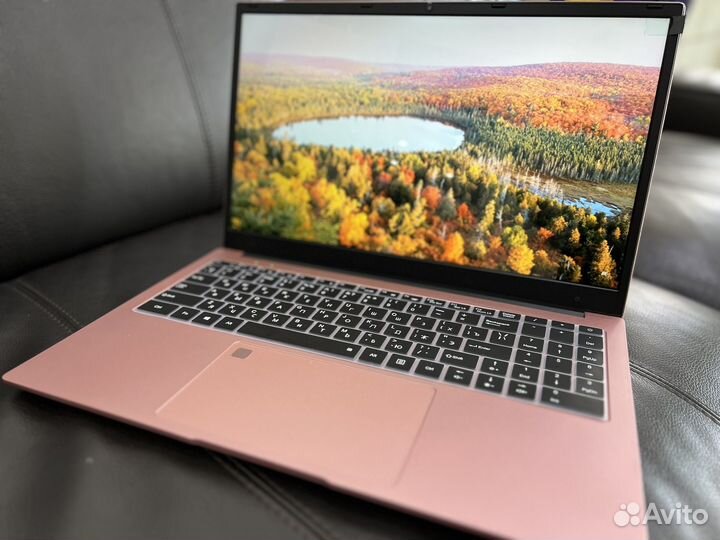 Ноутбук 15.6 4 ядра / 8 Гб / SSD 512 Гб / W 11 Pro