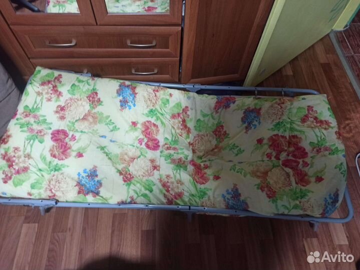 Раскладушка с матрасом детская