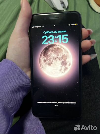 iPhone 8 Plus, 64 ГБ