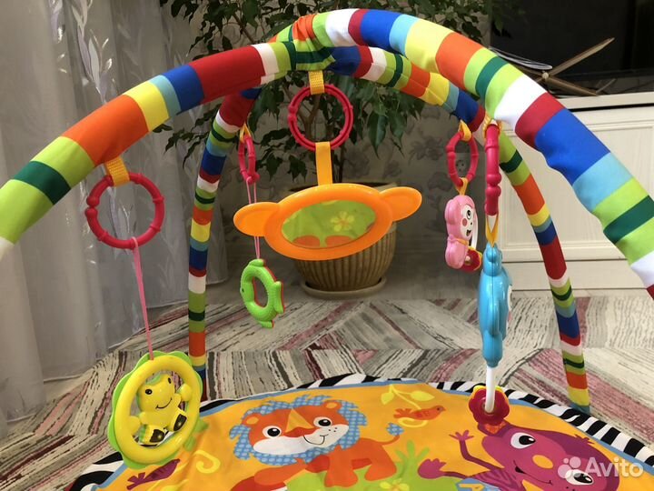 Развивающий коврик для малышей