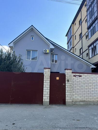 Дом 200 м² на участке 3,6 сот.