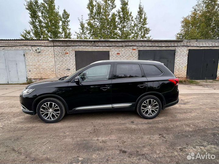 Mitsubishi Outlander 2.0 CVT, 2018, 83 157 км