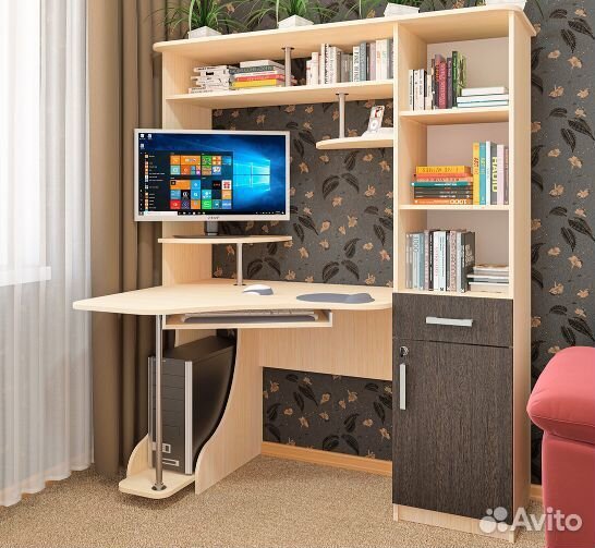 Стол компьютерный