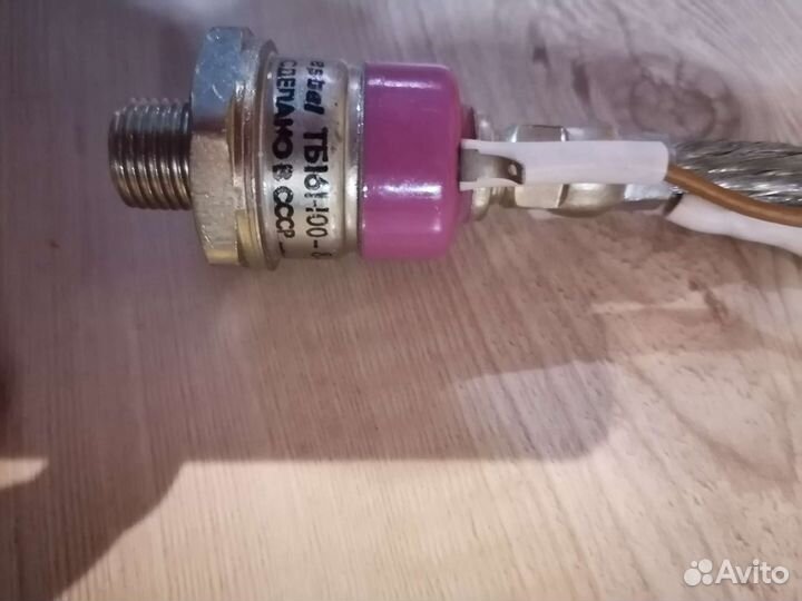 Тиристор тб161-100-8-454