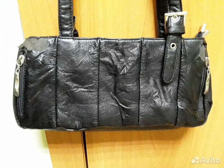 Отдам бесплатно женские вещи