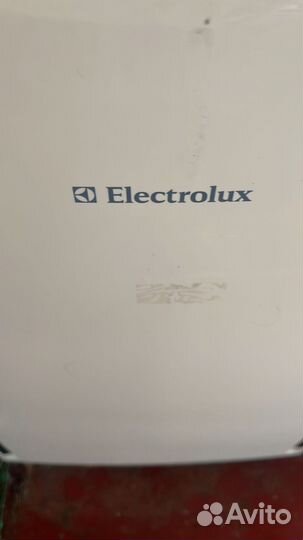 Напольный кондиционер electrolux