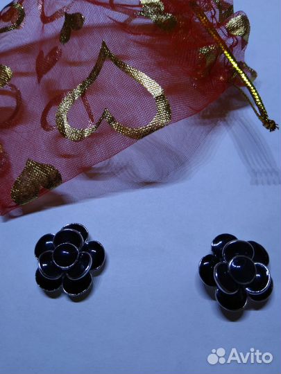 Серьги- пуссеты