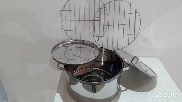 Коптильня с водяным замком круглая «двуярусная»