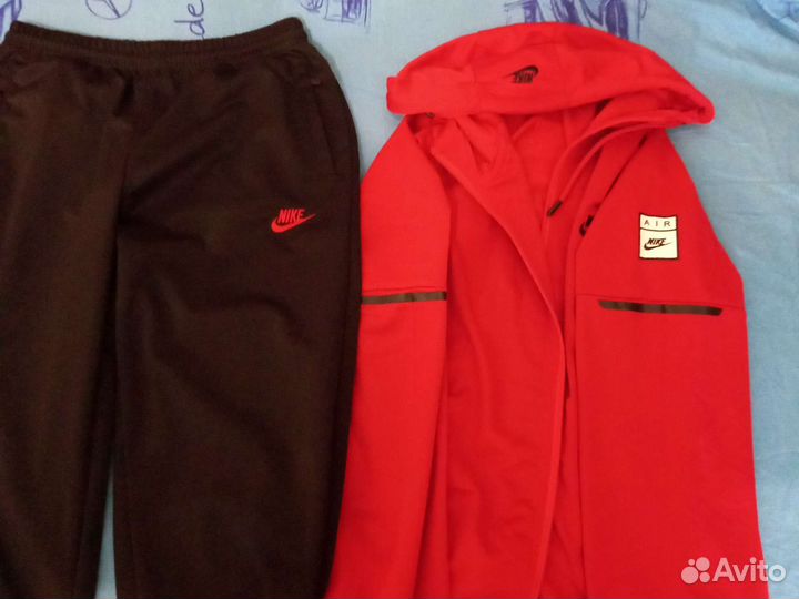 Спортивный костюм