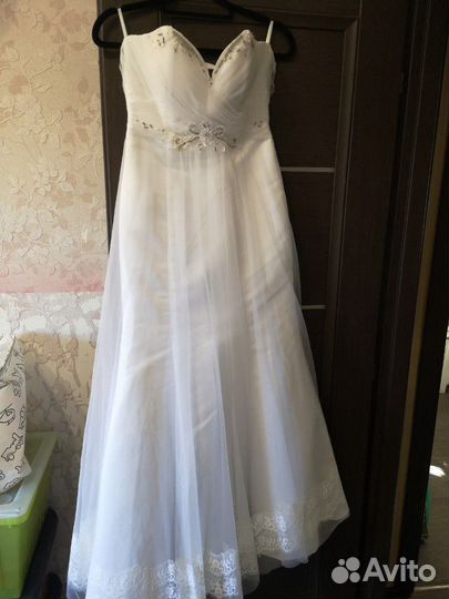 Платье свадебное