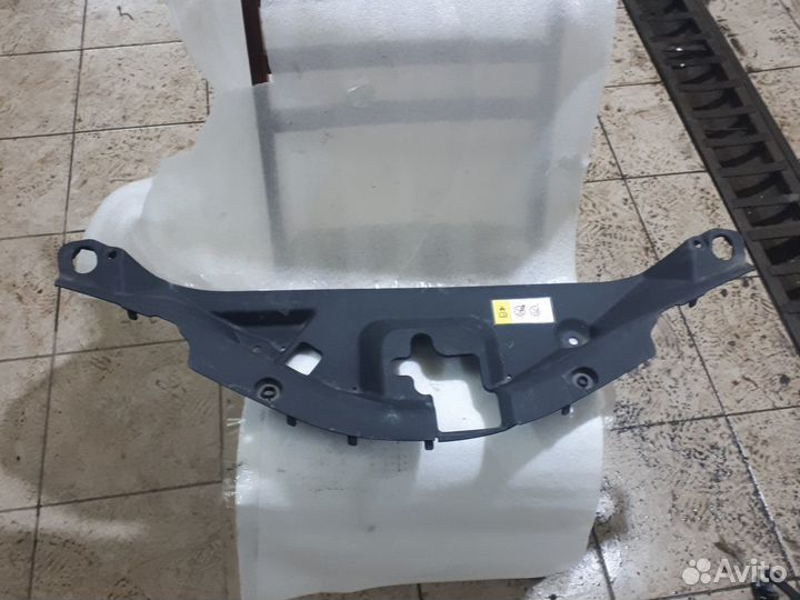 Замковая панель Toyota C-HR 2017