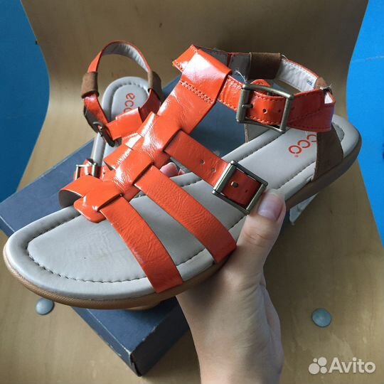 Босоножки женские новые