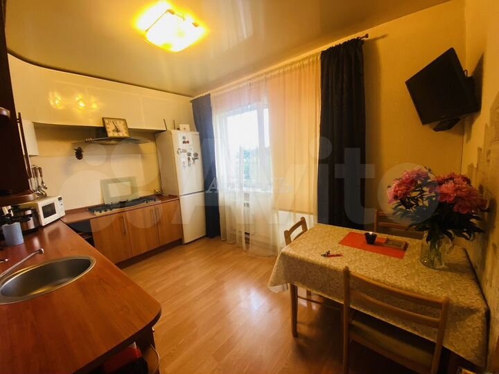 2-к. квартира, 62 м², 2/3 эт.