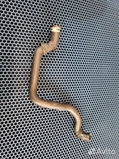 Патрубок ож на Мерседес-A2308320794