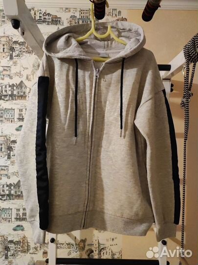 Вещи для девочки 134-140 р