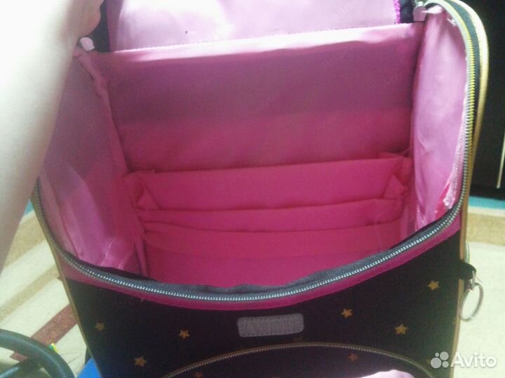 Рюкзак для девочек в школу