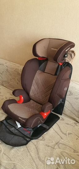 Автокресло Recaro monza nova