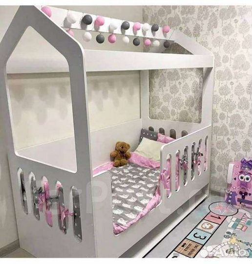 Детская кровать домик бу