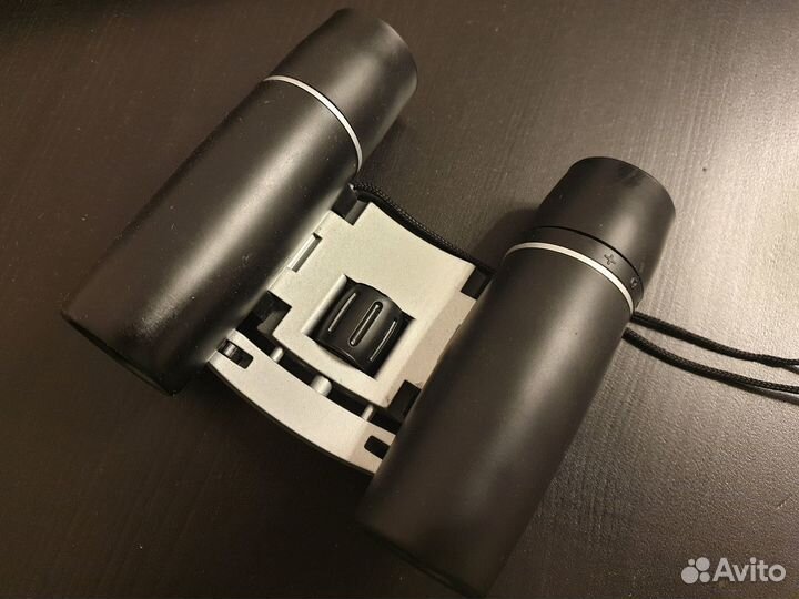 Бинокль карманный 8х21 в пластиковом кейсе