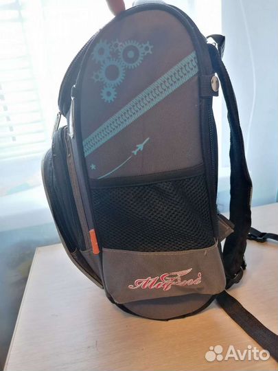 Рюкзак с ортопедической спинкой