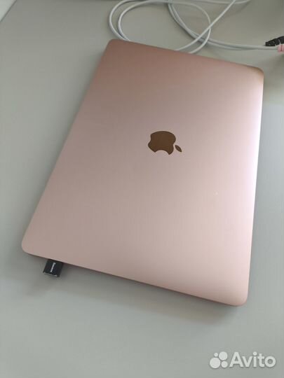 MacBook air 2020 i3