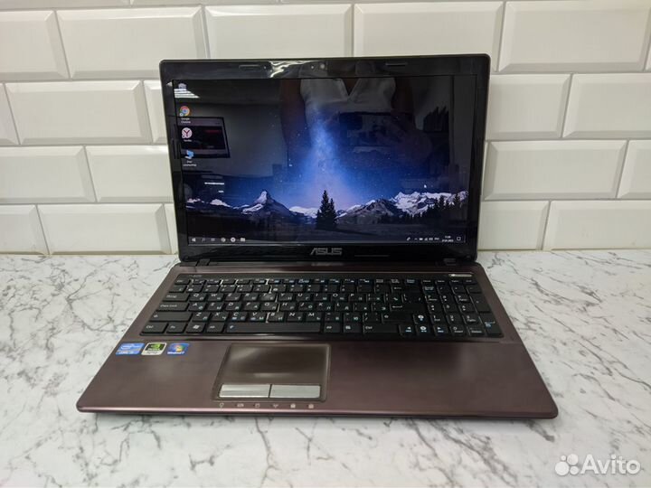Ноутбук Asus Core i3/ ram 8gb