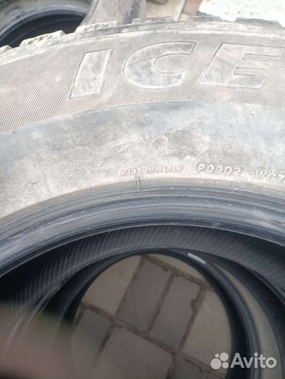 Bridgestone Blizzak Spike-02 SUV 265/65 R17