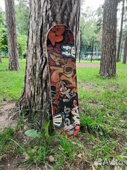 Скейтборд с рисунком граффити бу