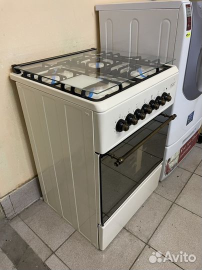 Газовая плита с электрической духовкой. Новая