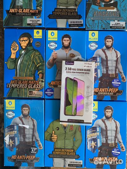 Защитное стекло для экрана мобильных устройств