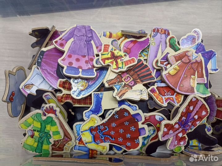 Домик кукольный одежда на магнитах
