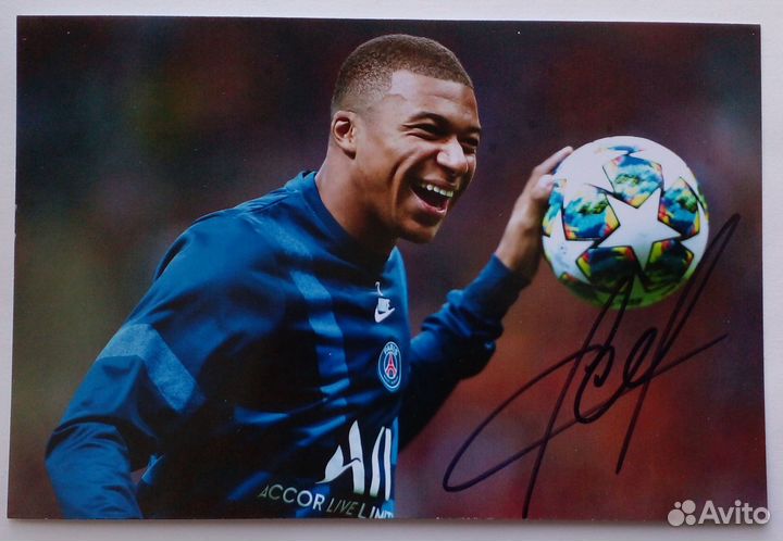 Автограф Мбаппе