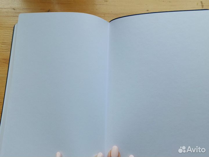 Кожаный блокнот и ежедневник